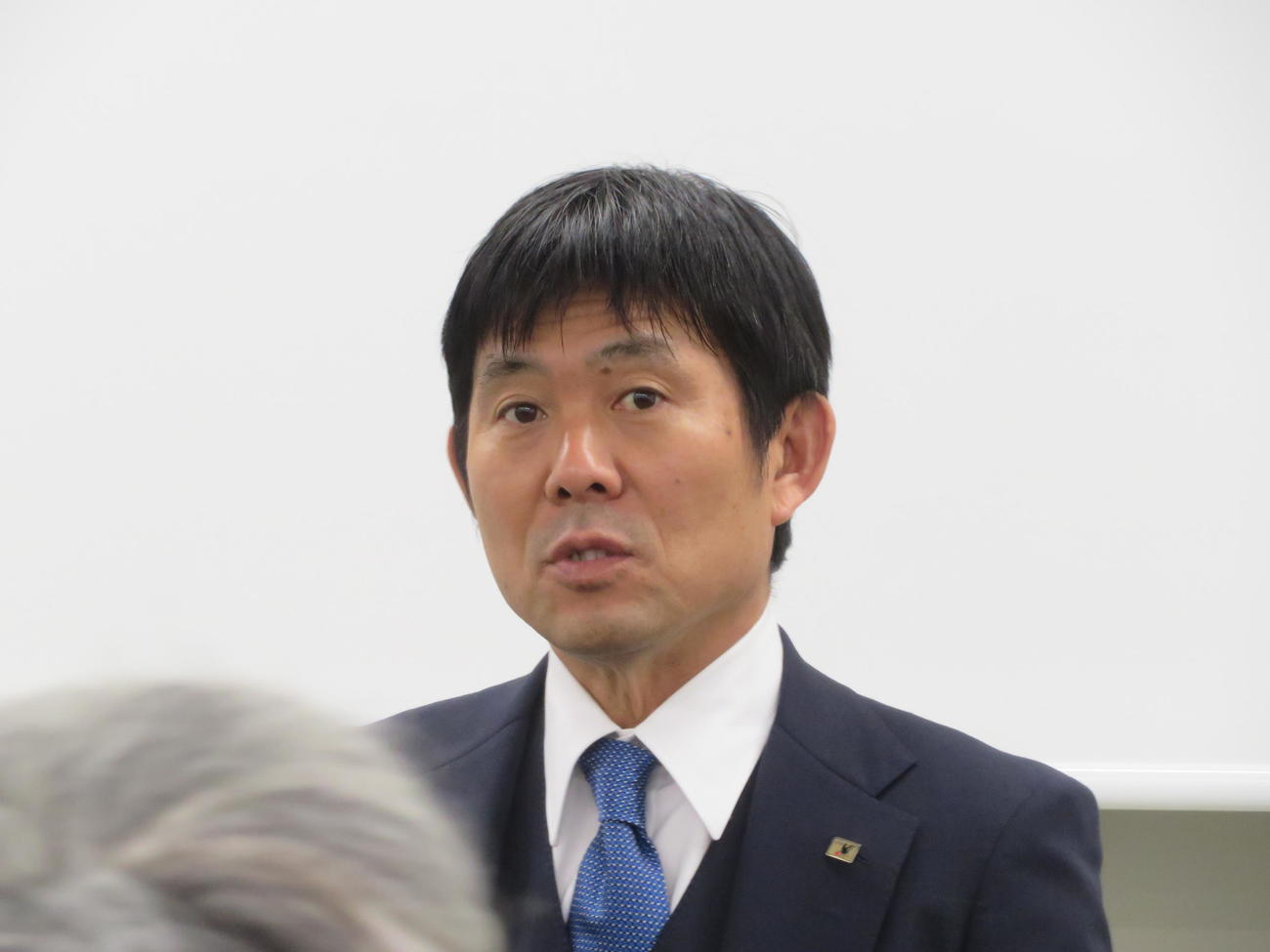 24年年間予定の発表に伴う取材に応じた日本代表森保監督（撮影・佐藤成）
