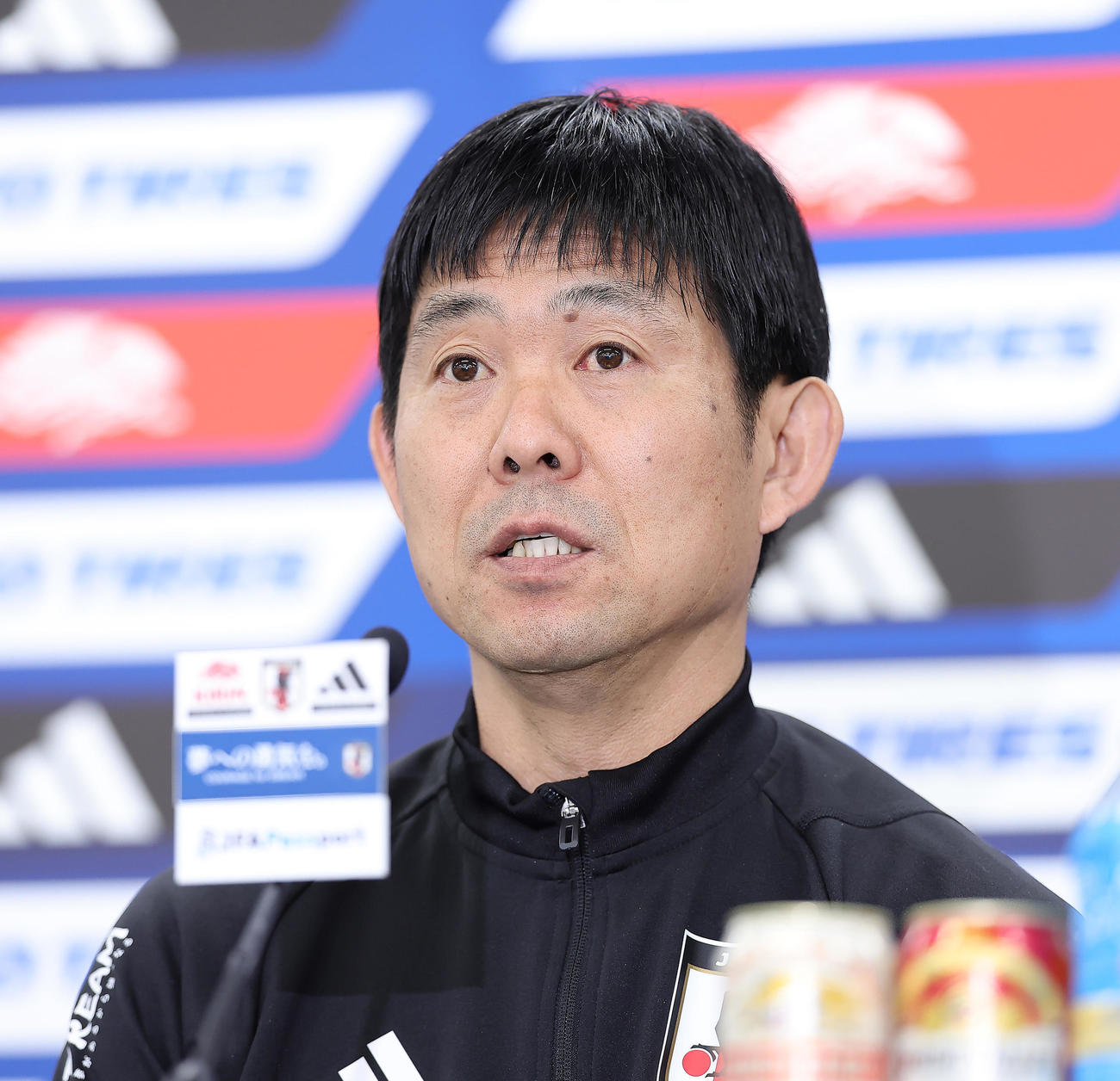 前日会見に臨む森保監督（撮影・足立雅史）