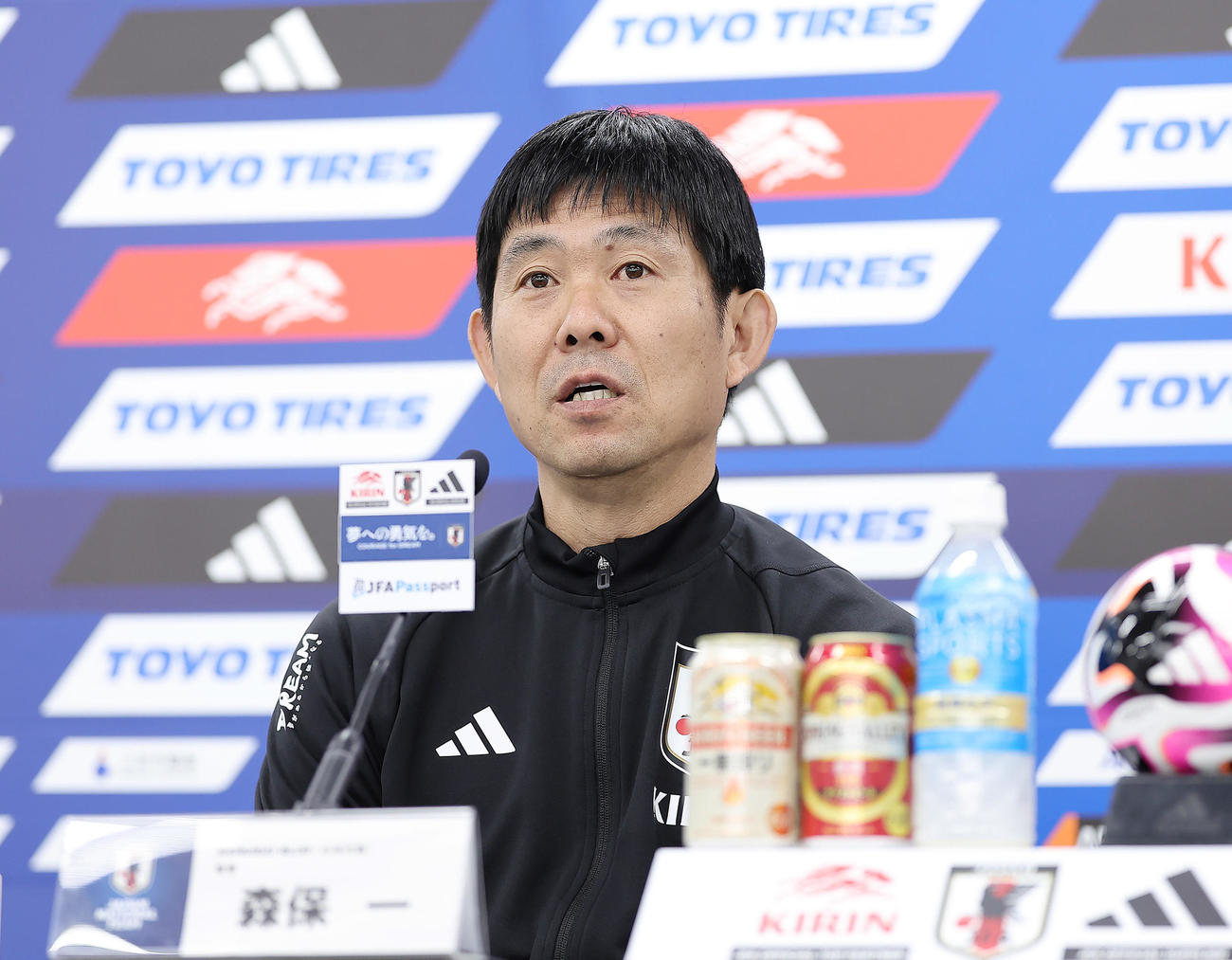 前日会見に臨む森保監督（撮影・足立雅史）