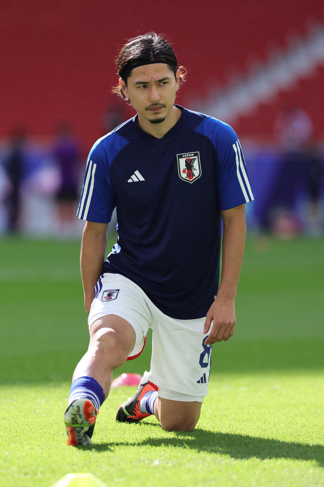 試合前の練習に臨む南野（撮影・足立雅史）