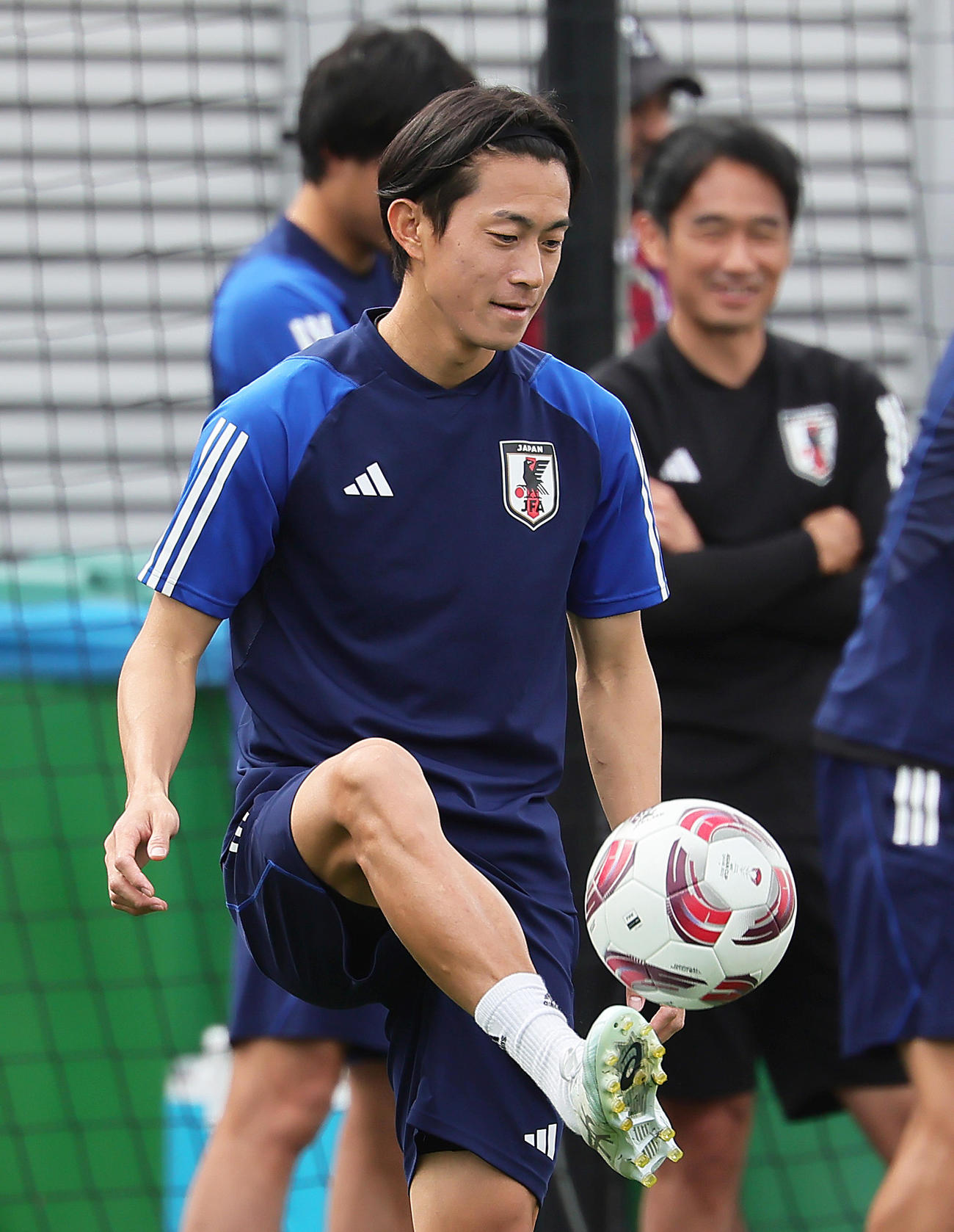 練習に臨む毎熊（撮影・足立雅史）
