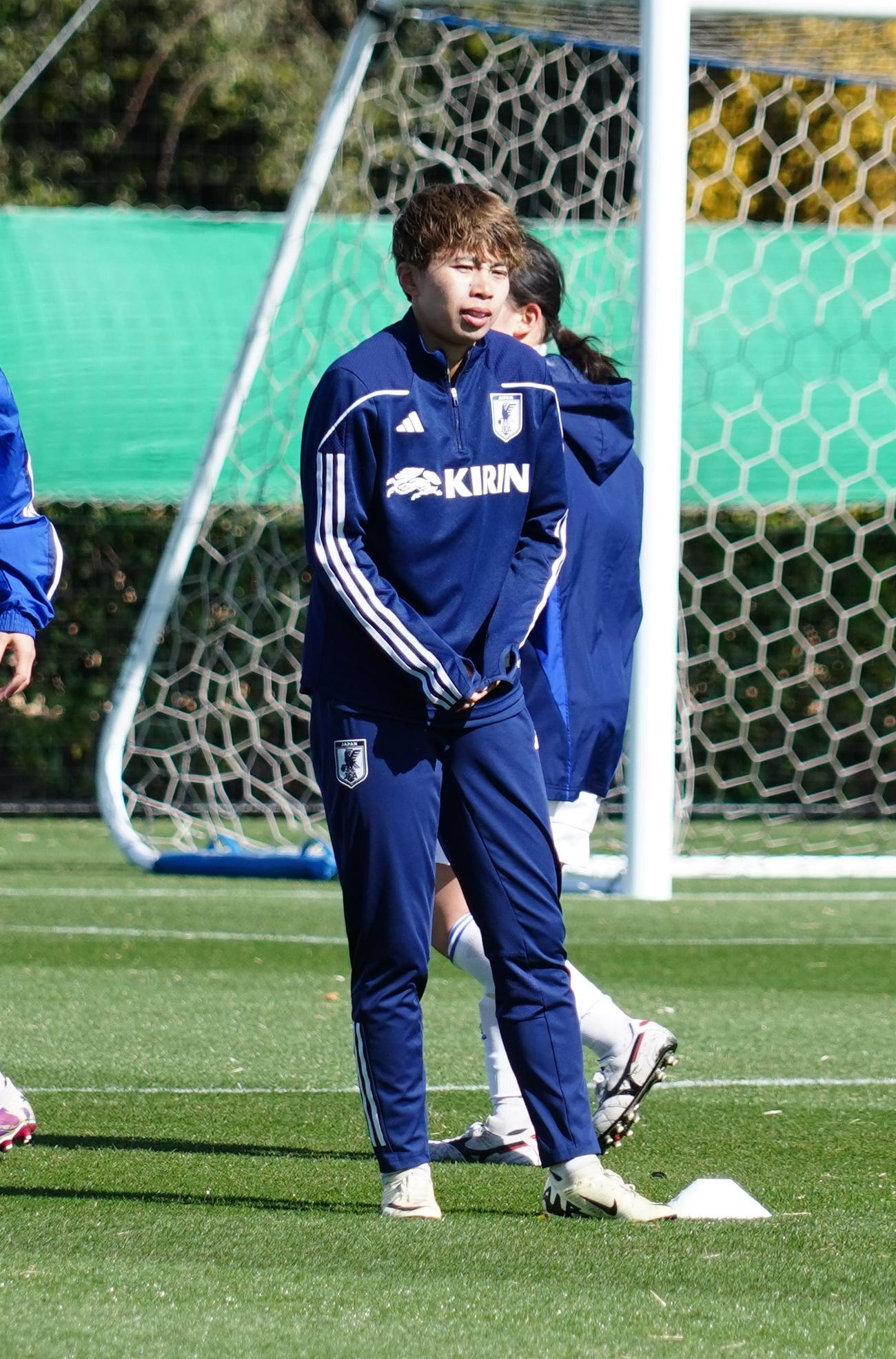 パリ五輪アジア最終予選の北朝鮮戦に向けて練習する女子日本代表FW田中美南（撮影・佐藤成）