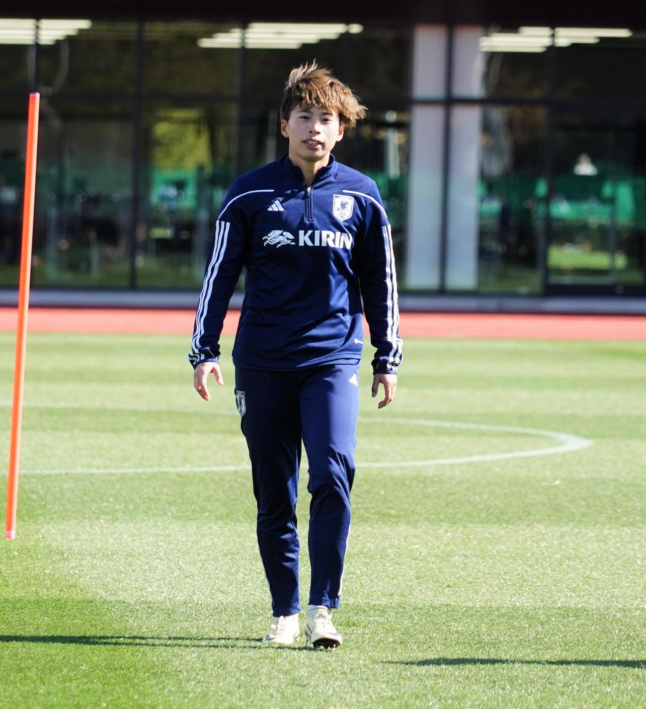 パリ五輪アジア最終予選の北朝鮮戦に向けて練習する女子日本代表FW田中美南（撮影・佐藤成）
