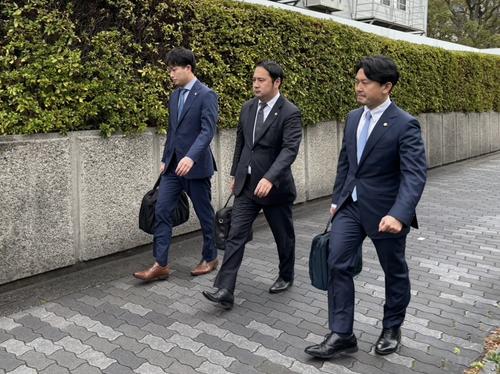 伊東純也側が相手側女性2人に2億円超の損害賠償請求 代理人弁護士ら