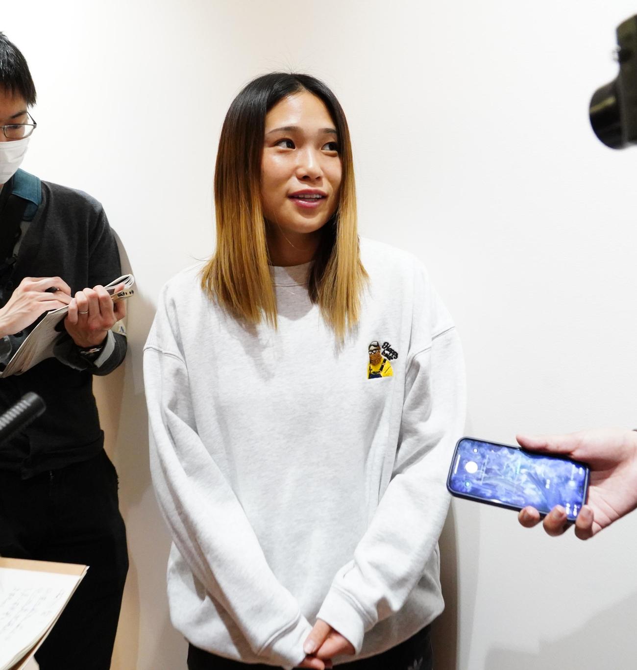 パリ五輪アジア最終予選北朝鮮戦から一夜明けて取材に応じたサッカー女子日本代表MF長野風花（撮影・佐藤成）