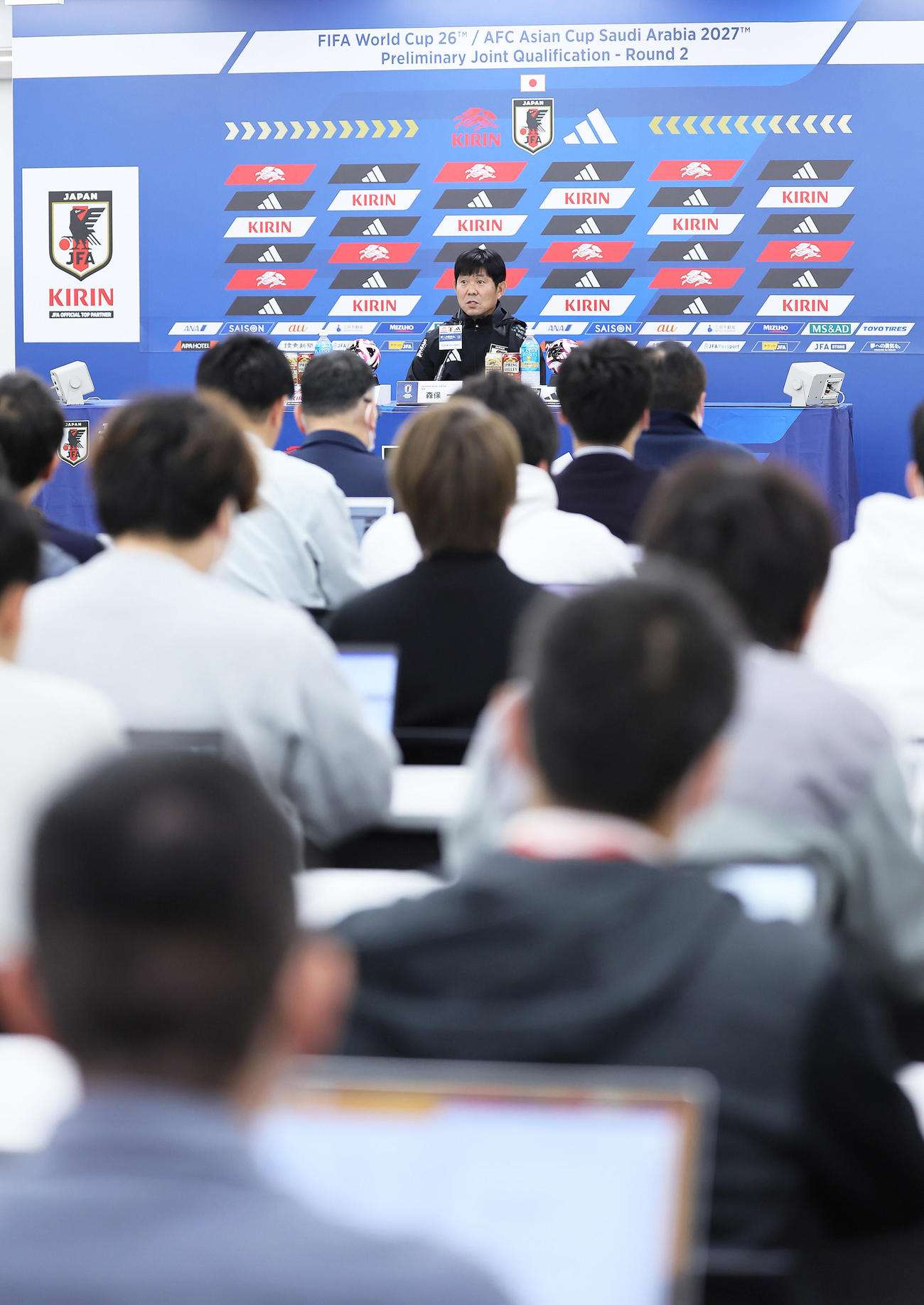 前日会見に臨む森保監督（撮影・足立雅史）