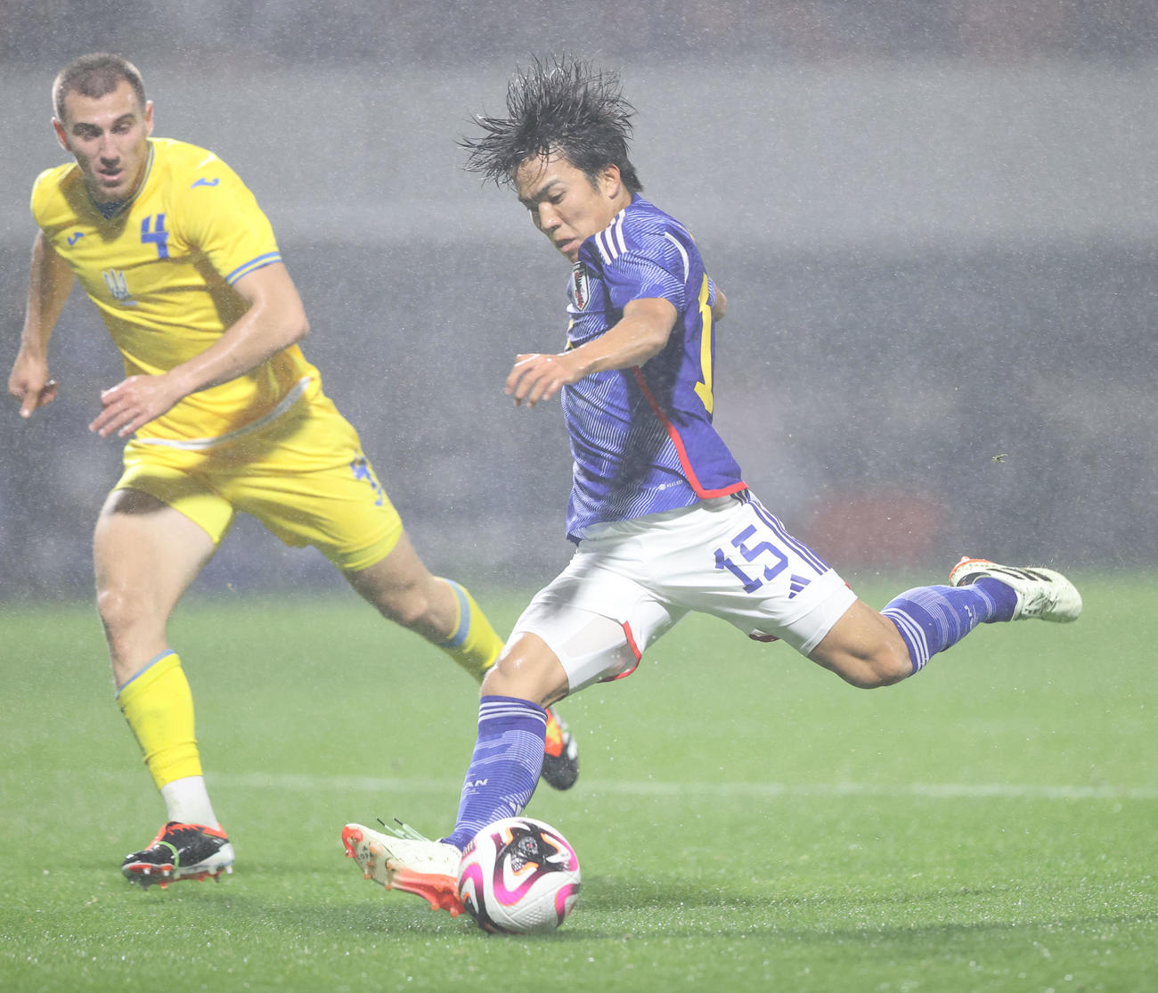 U23日本代表対U23ウクライナ代表　後半、2点目のゴールをきめたU23日本代表田中（撮影・梅根麻紀）