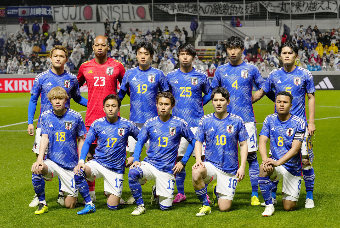 ウクライナ戦に臨むU－23日本代表（共同）