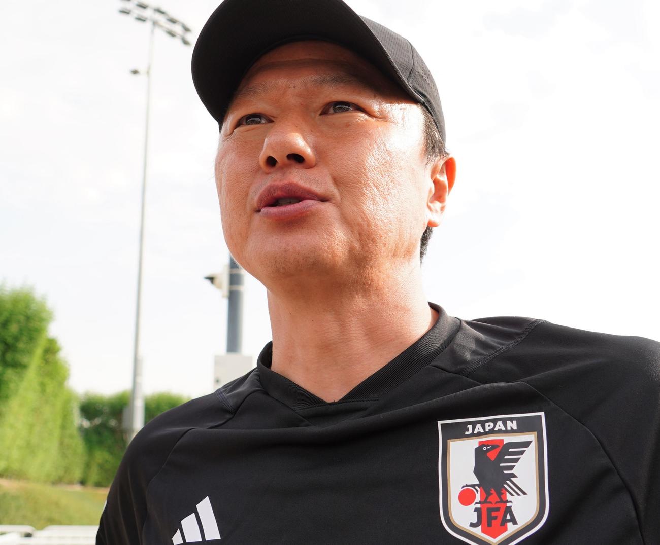 U－23アジア杯カタール大会の1次リーグ初戦のU－23中国代表戦に向けて取材に応じるU－23日本代表大岩剛監督（撮影・佐藤成）