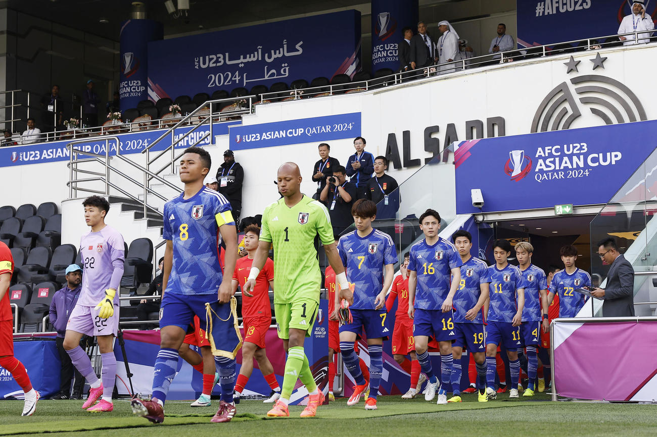 日本対中国　中国戦に臨む藤田らU―23日本代表（共同）