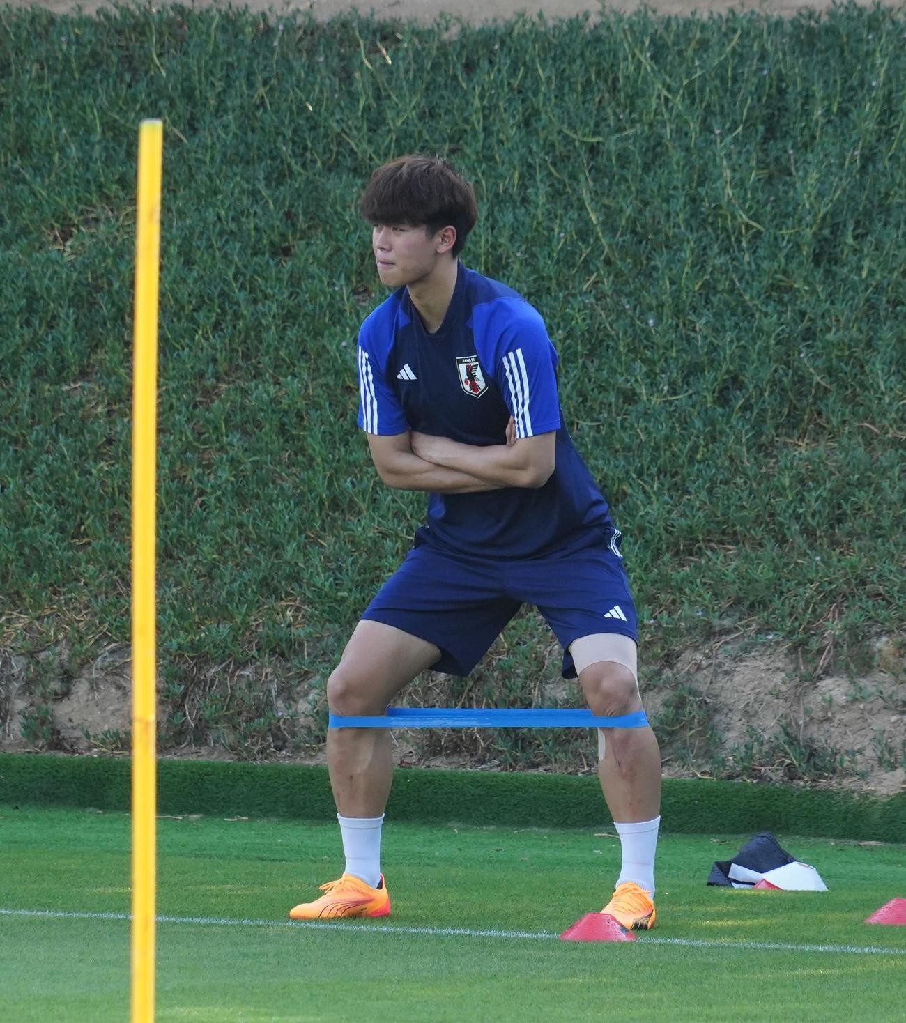 U－23アジア杯カタール大会の1次リーグ第2戦のU－23UAE代表戦に向けて調整するU－23日本代表DF高井幸大（撮影・佐藤成）