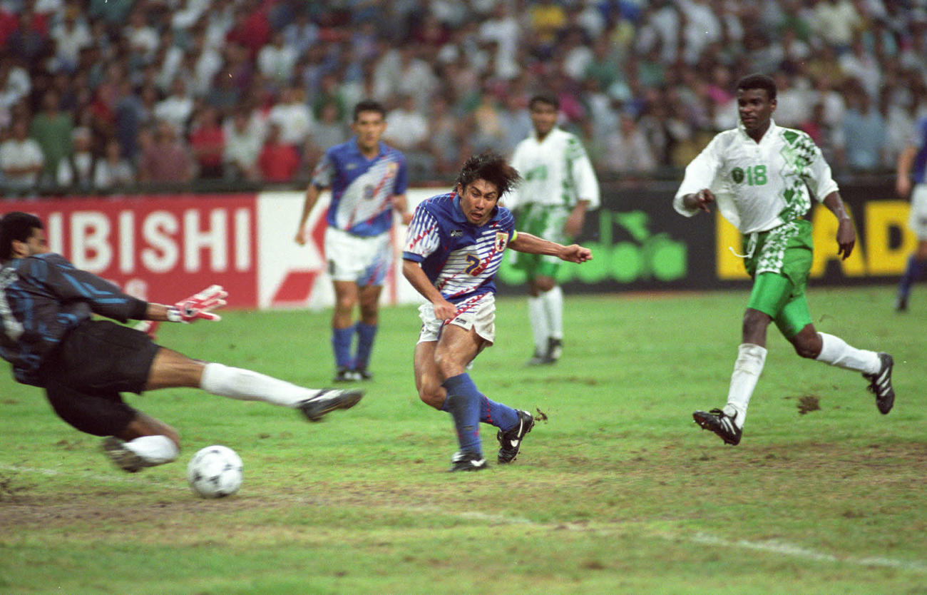 1996年3月24日、アトランタ五輪予選準決勝　日本対サウジアラビア　MF前園真聖（中央）は2ゴールを挙げてサウジアラビアを破りメキシコ大会以来の28年ぶりの出場を決めた