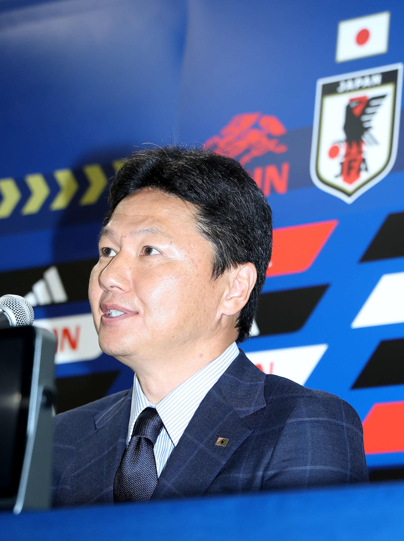 会見に臨むU－23日本代表大岩監督（撮影・河田真司）