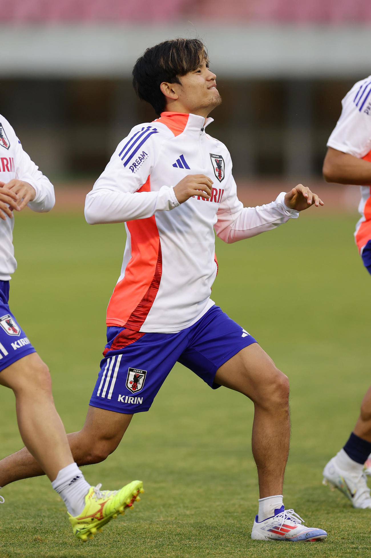 シリア戦に向け調整する久保（撮影・前田充）