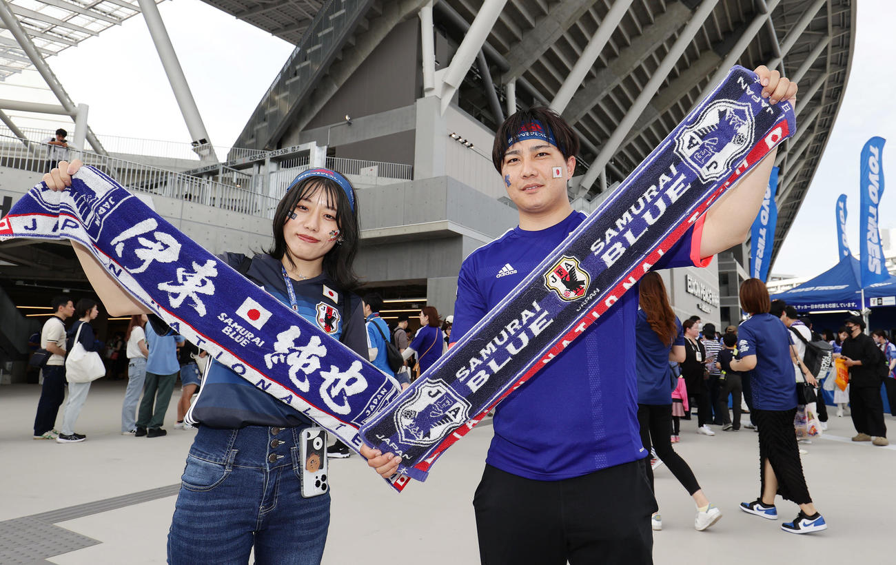 日本対シリア　試合前から盛り上がるサポーター（撮影・前田充）