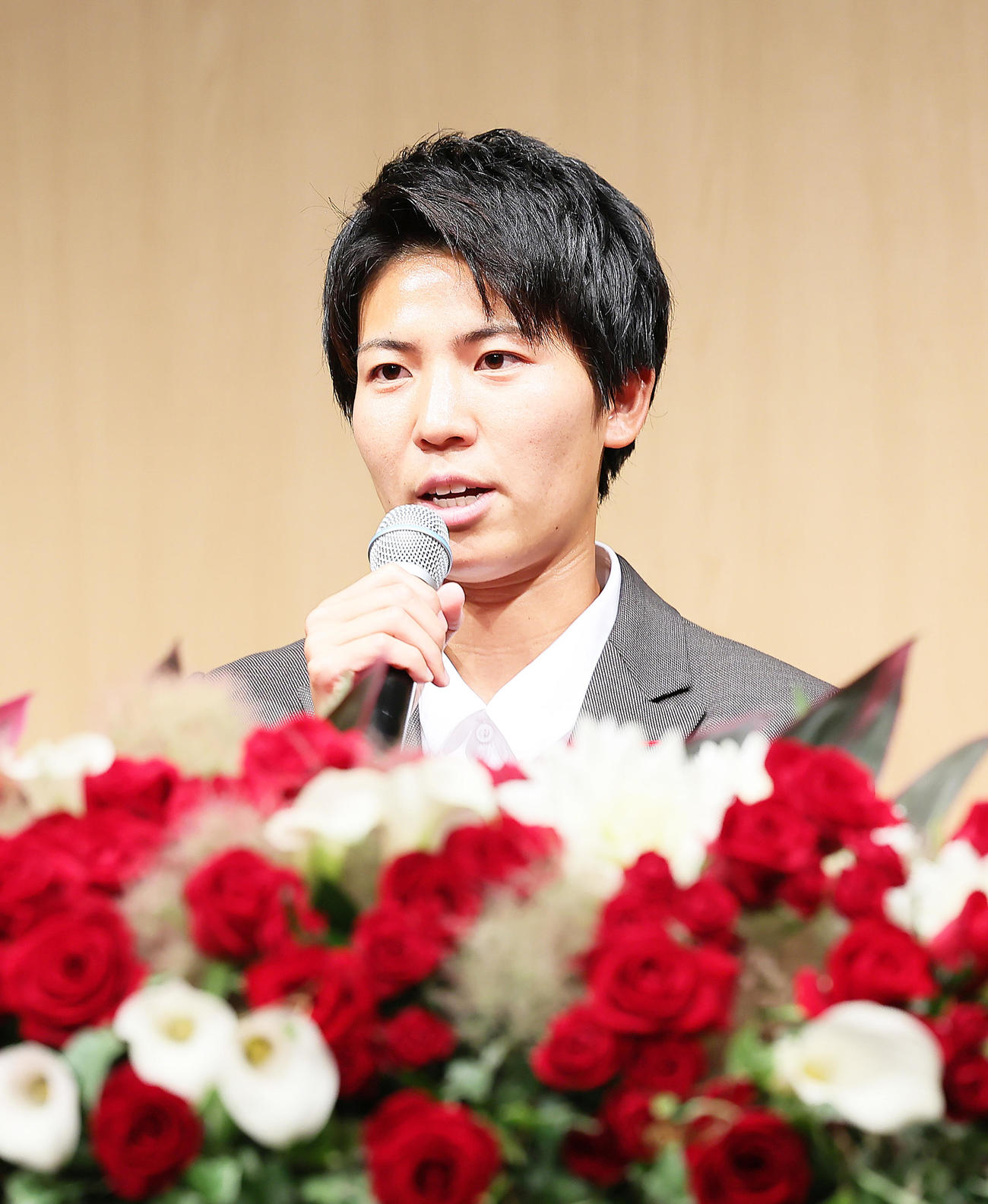 なでしこジャパンパリ五輪メンバーに選出され、会見に臨む三菱重工浦和の清家（撮影・足立雅史）