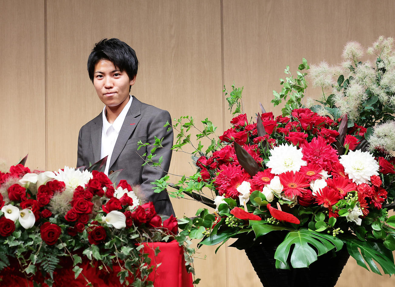 なでしこジャパンパリ五輪メンバーに選出され、会見に臨む三菱重工浦和清家（撮影・足立雅史）