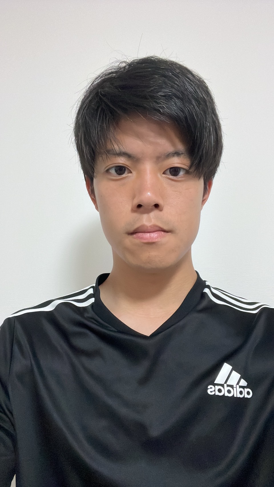 一般社団法人日本サッカー審判協会（RAJ）が実施する海外派遣プログラムに参加する礪波壮一朗審判員