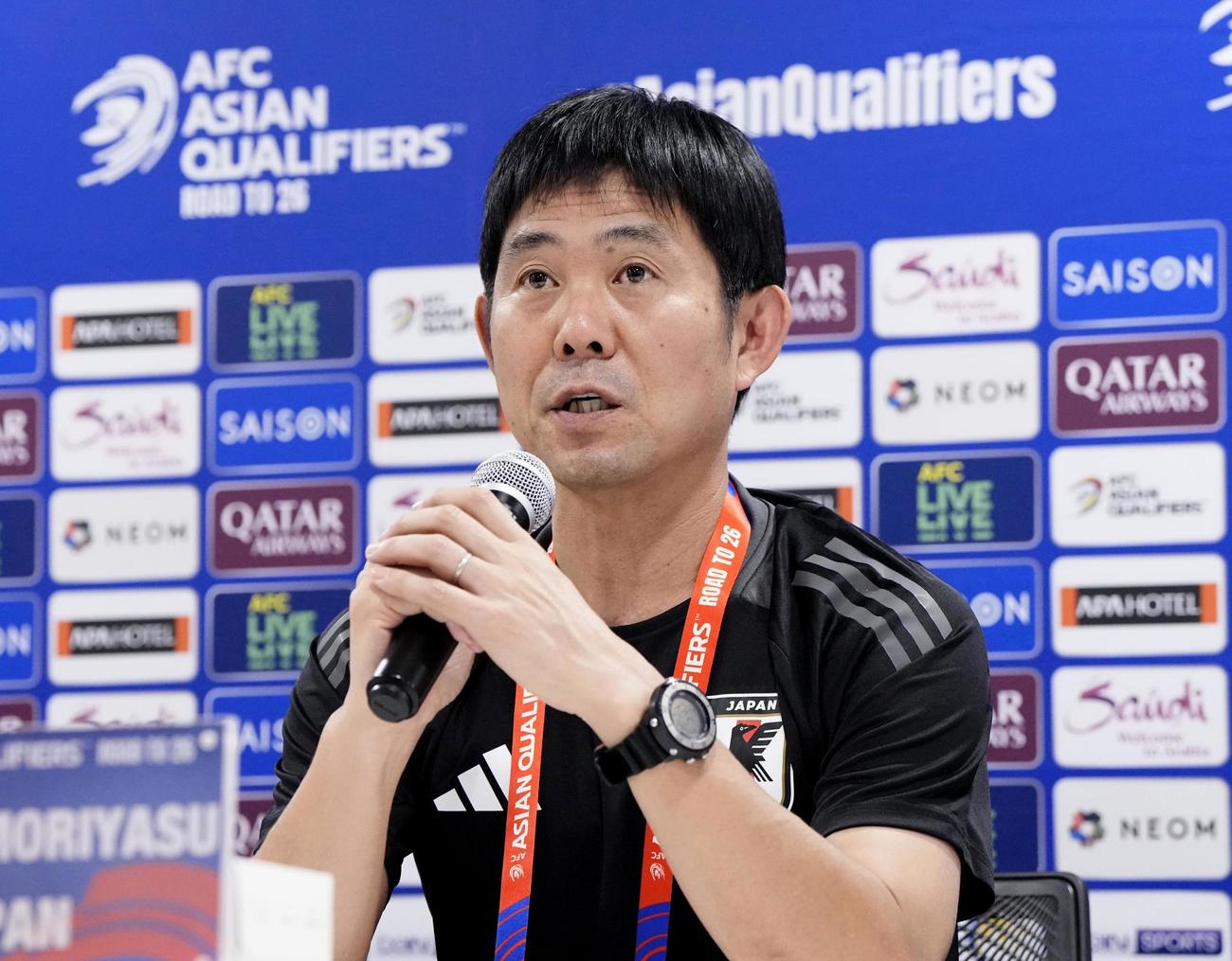 サッカーW杯アジア最終予選のバーレーン戦を前に記者会見する森保監督（共同）