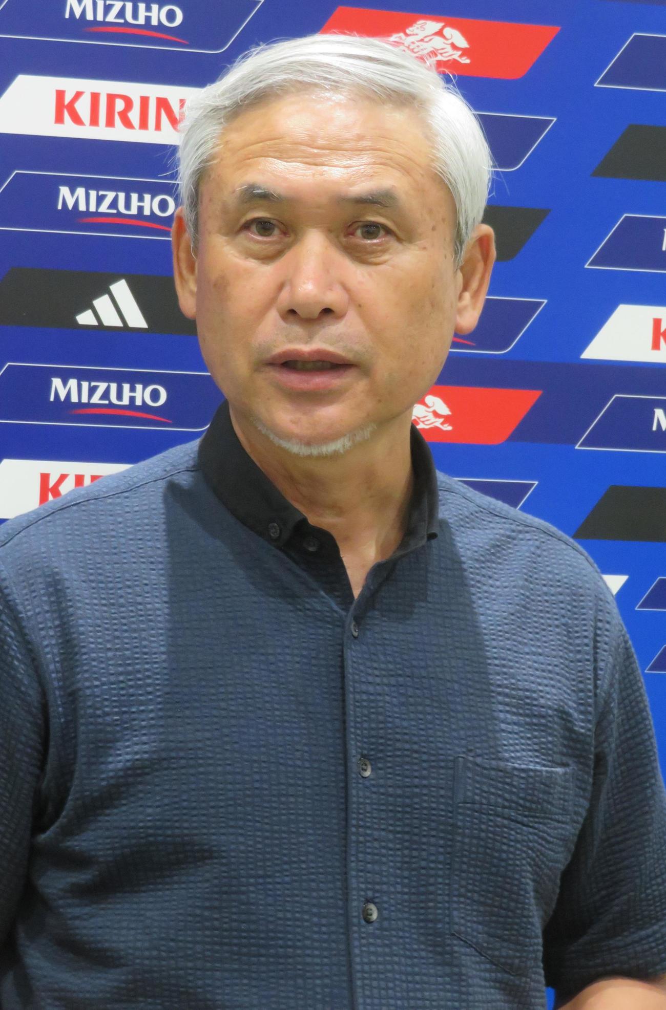 10月26日の女子韓国代表戦で女子日本代表なでしこジャパンの監督代表を務める佐々木則夫女子委員長（撮影・佐藤成）