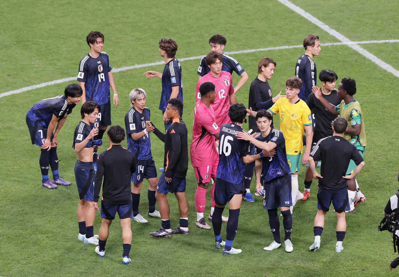 日本対オーストラリア　引き分けに終わった日本代表（撮影・足立雅史）