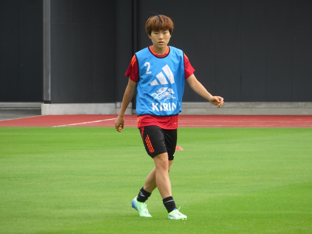 女子韓国代表戦に向けて活動する女子日本代表なでしこジャパンMF浜野まいか（撮影・佐藤成）