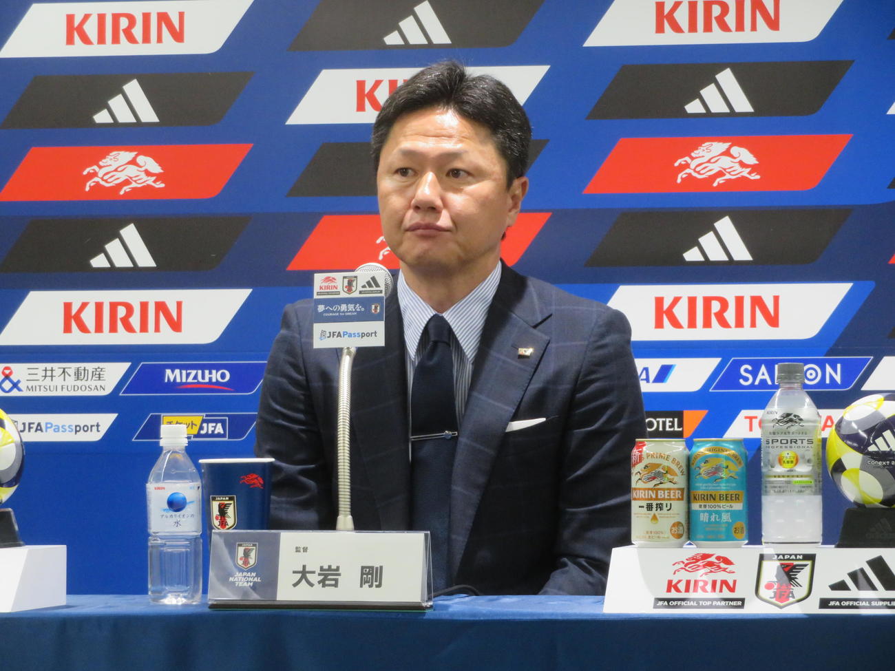 ロサンゼルス五輪を目指すU－23日本代表監督に就任した大岩剛監督（撮影・佐藤成）