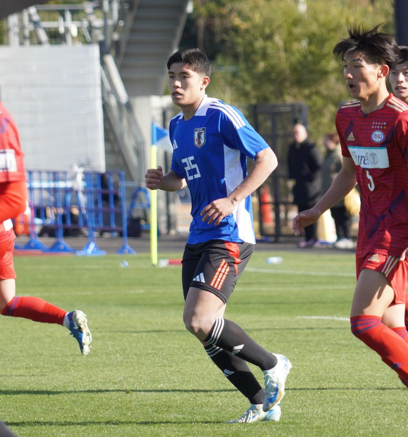 流通経大とのトレーニングマッチで得点を奪ったU－19日本代表FW徳田誉（撮影・佐藤成）