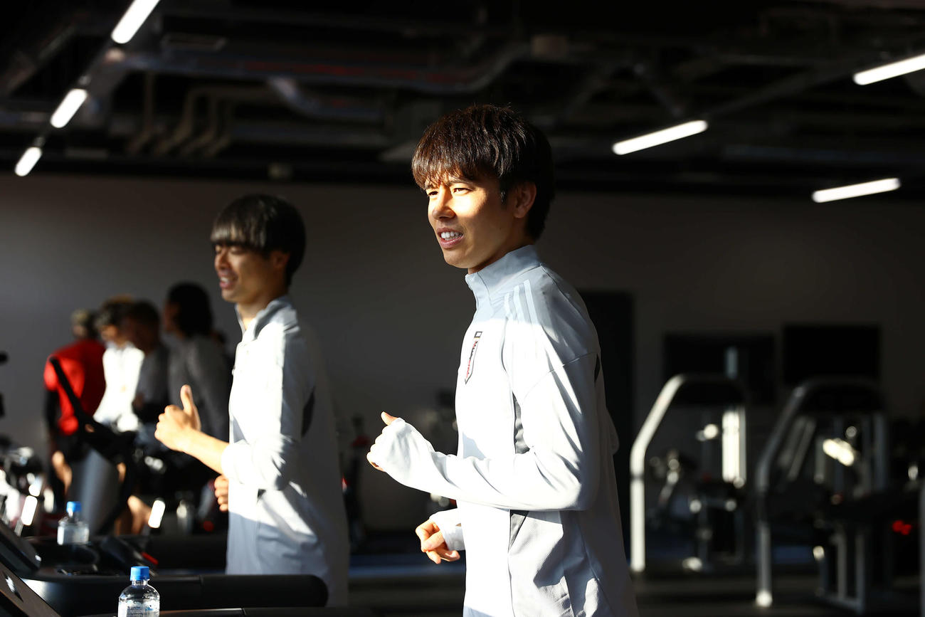 トレーニングに臨む田中（（C）JFA）