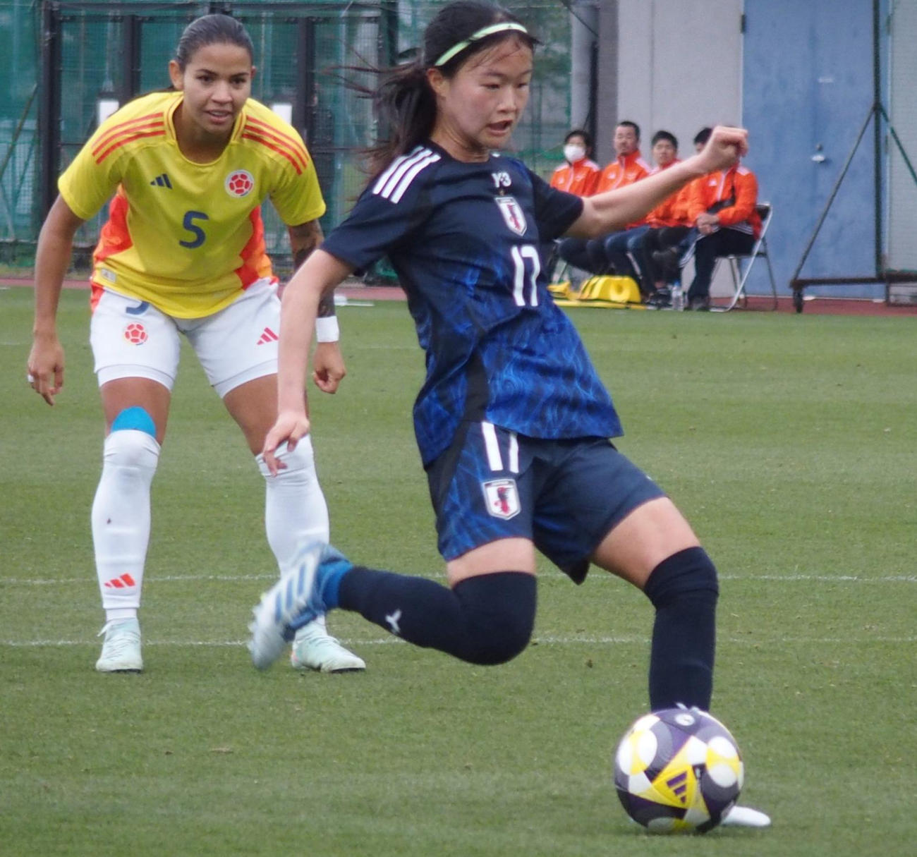 コロンビア女子との練習試合で後半45分にゴールを決める、なでしこジャパン真城