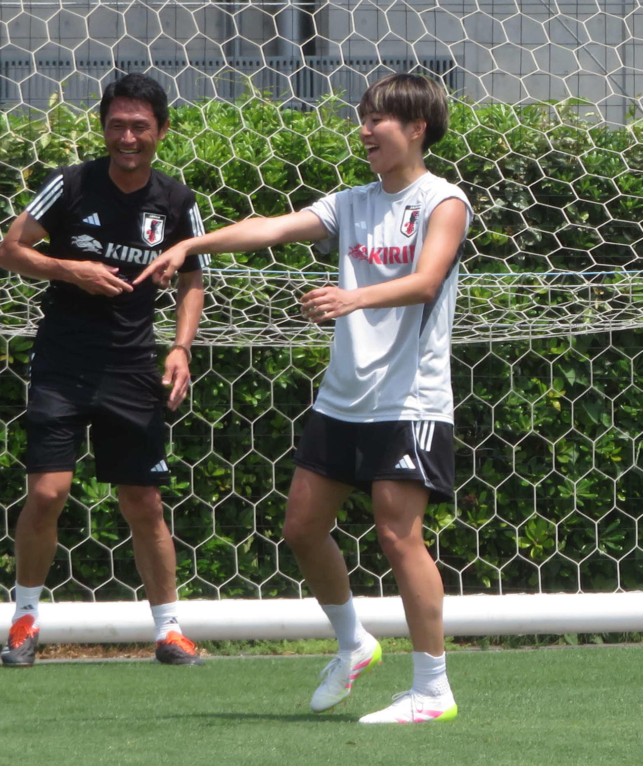 自主トレを行った女子日本代表なでしこジャパンFW植木理子（撮影・佐藤成）