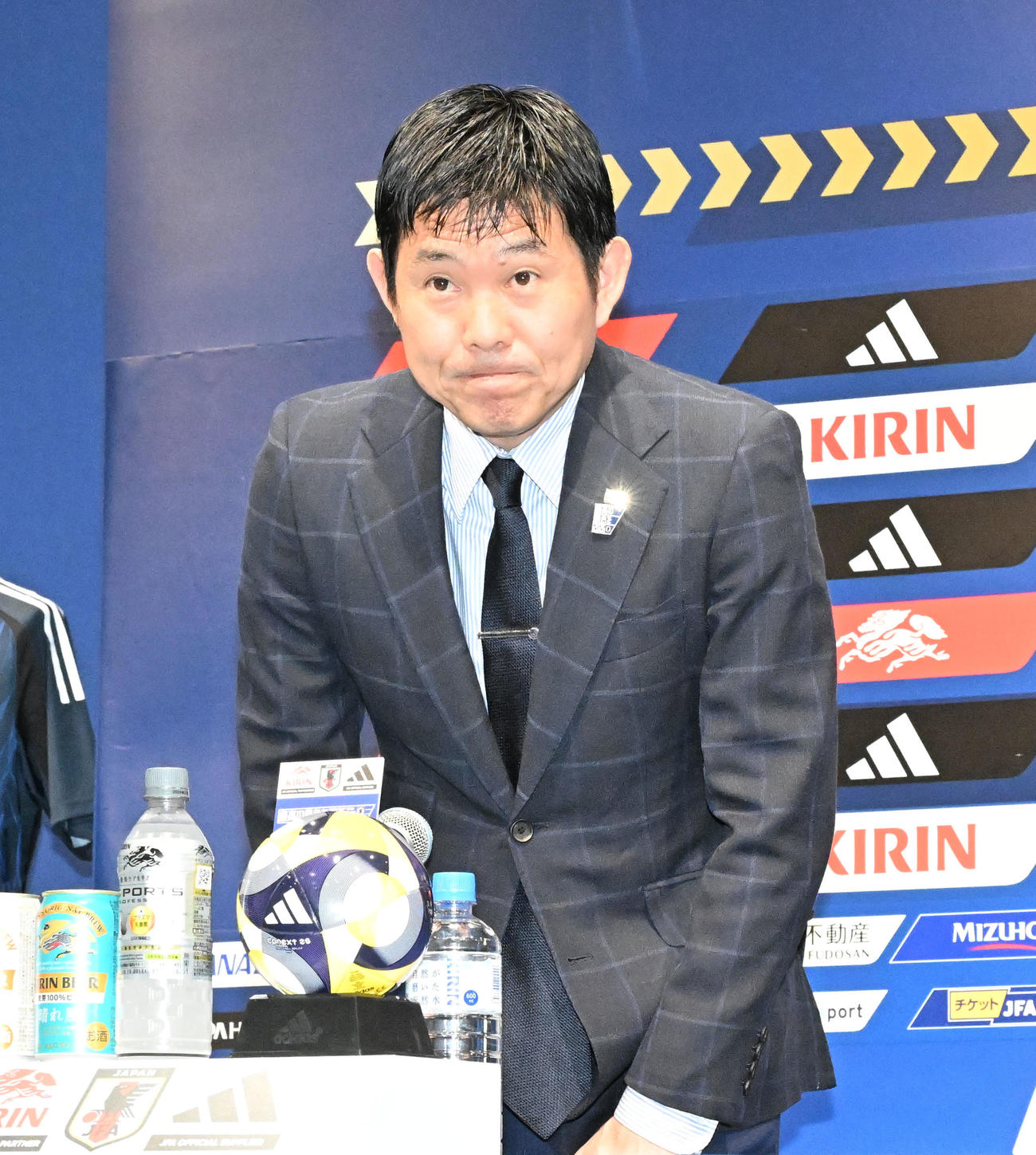 サッカーW杯アジア最終予選のメンバー発表記者会見に臨む森保一監督（撮影・千葉一成）