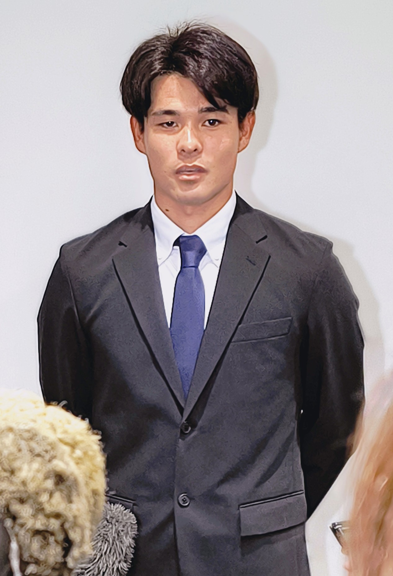会見した佐野海舟