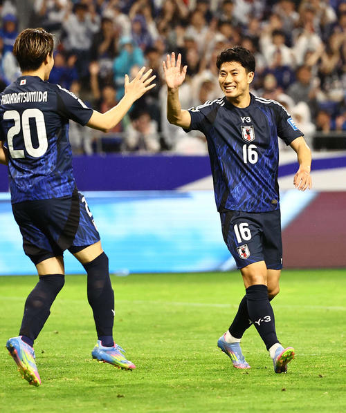 日本対インドネシア　ゴールを決めた細谷（撮影・上田博志）