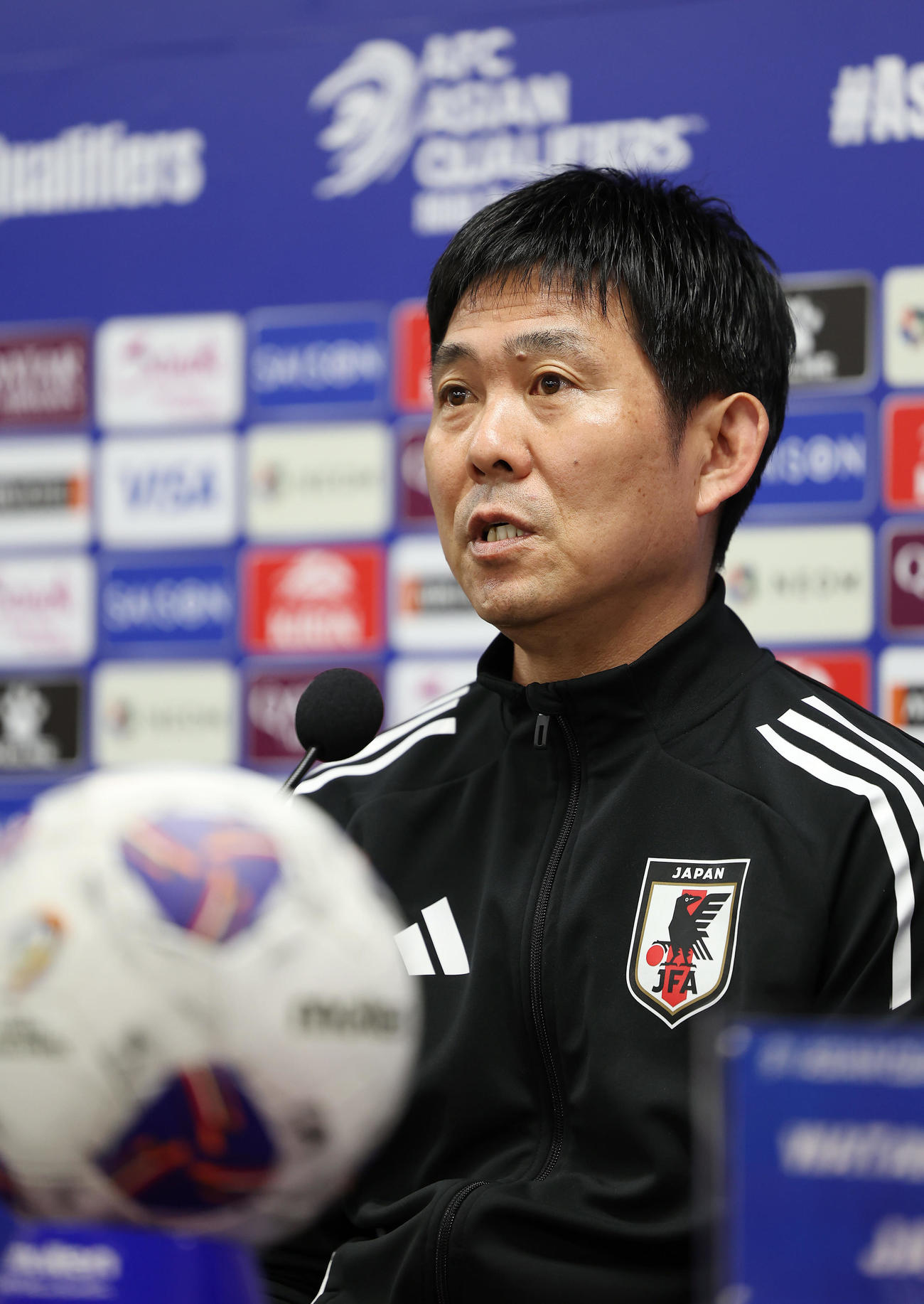 公式会見に臨む森保監督（撮影・前田充）