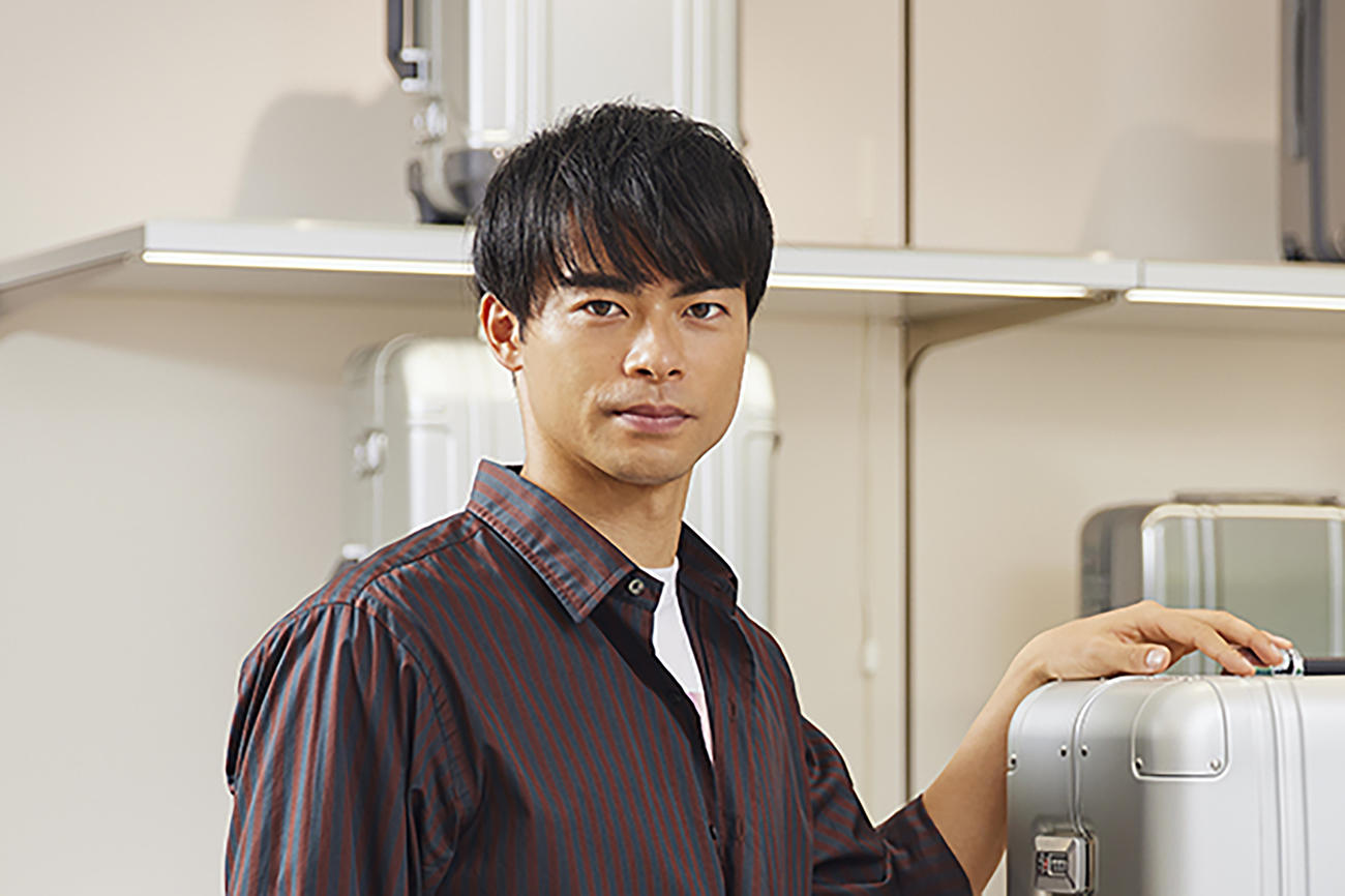 ゼロハリバートンのブランドアンバサダーを務める三笘薫