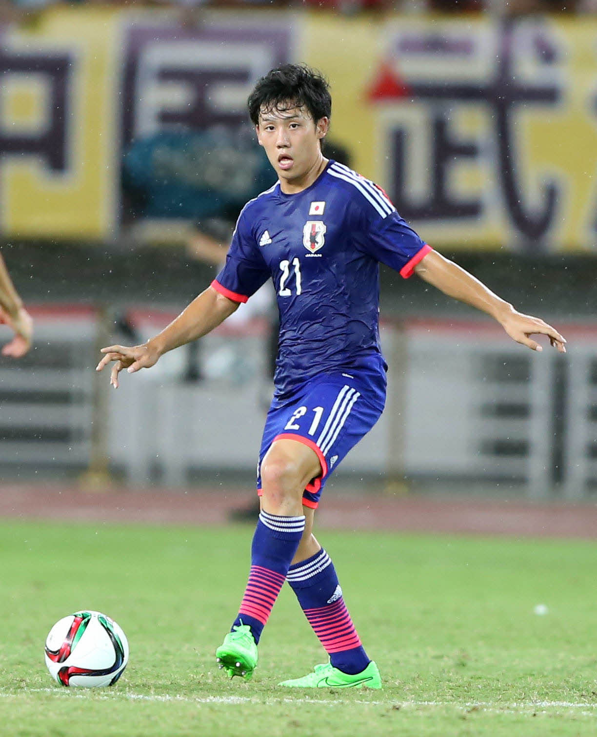 15年、サッカー東アジア杯に出場した遠藤航