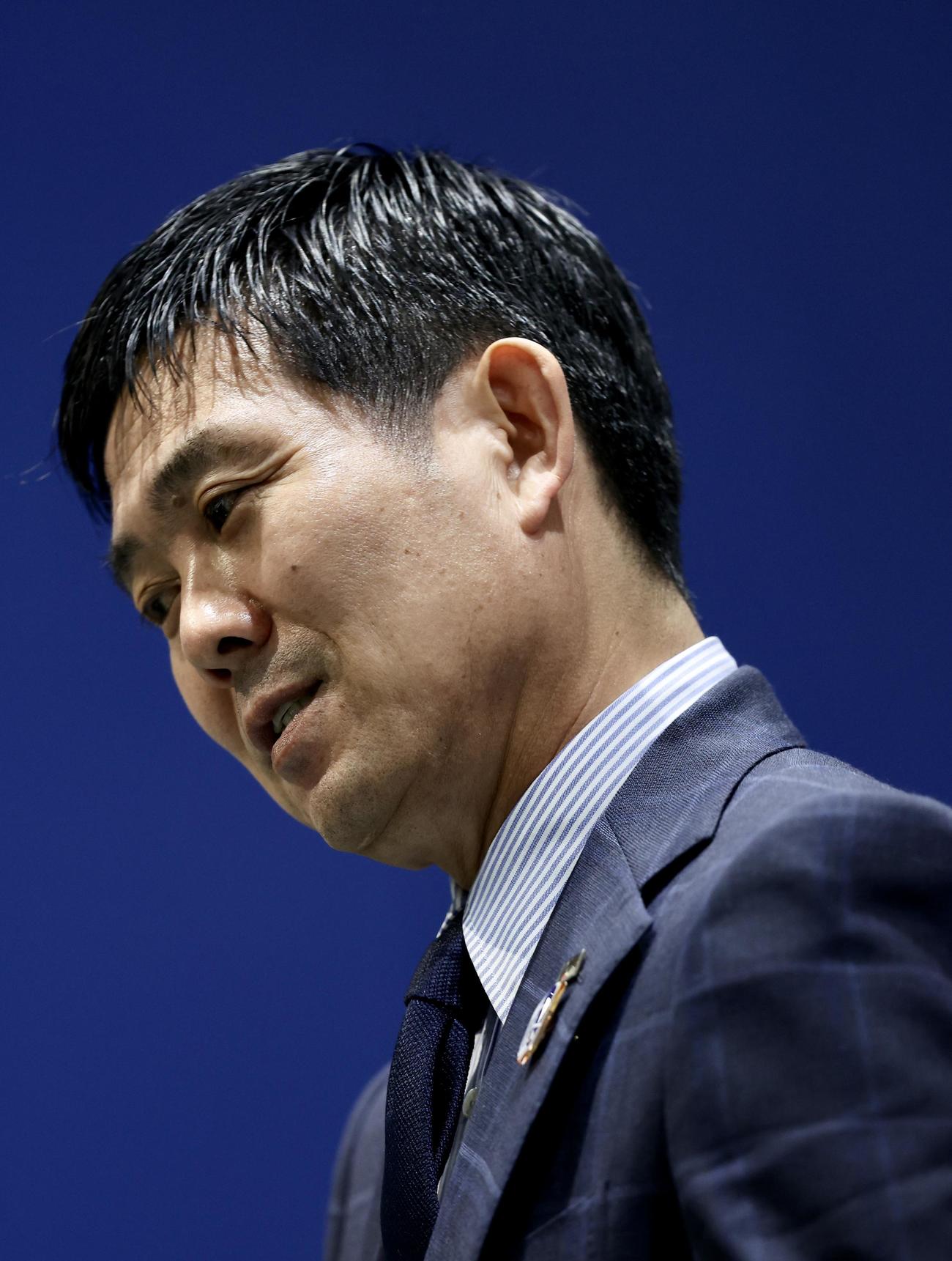 会見を終える日本代表森保監督（撮影・河田真司）