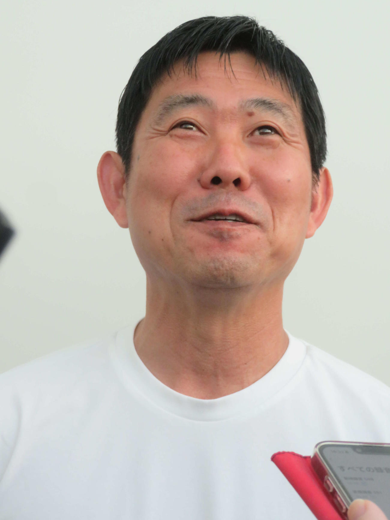 欧州視察から帰国し、取材に応じる日本代表の森保一監督（撮影・佐藤成）