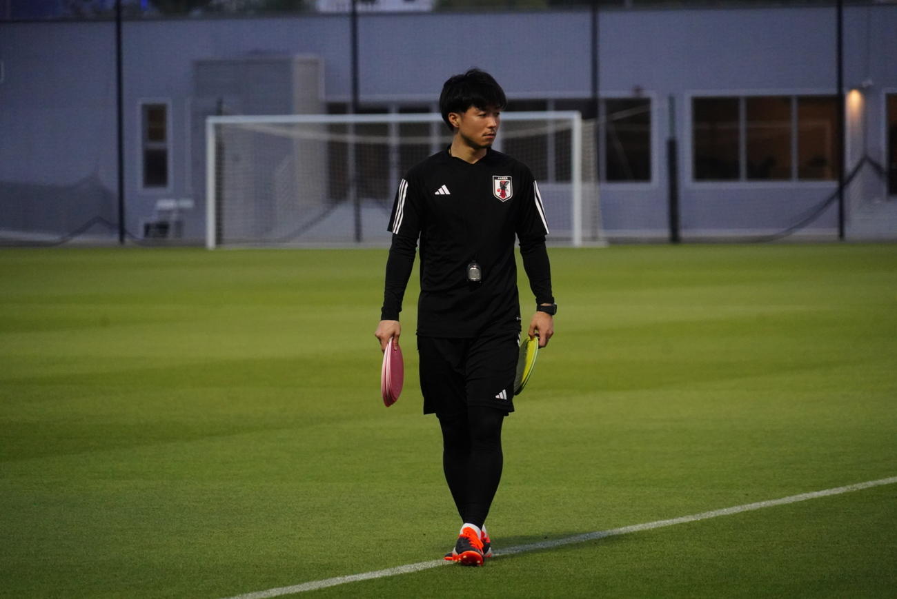 U－22日本代表のコーチに就任した越智滋之氏（撮影・佐藤成）
