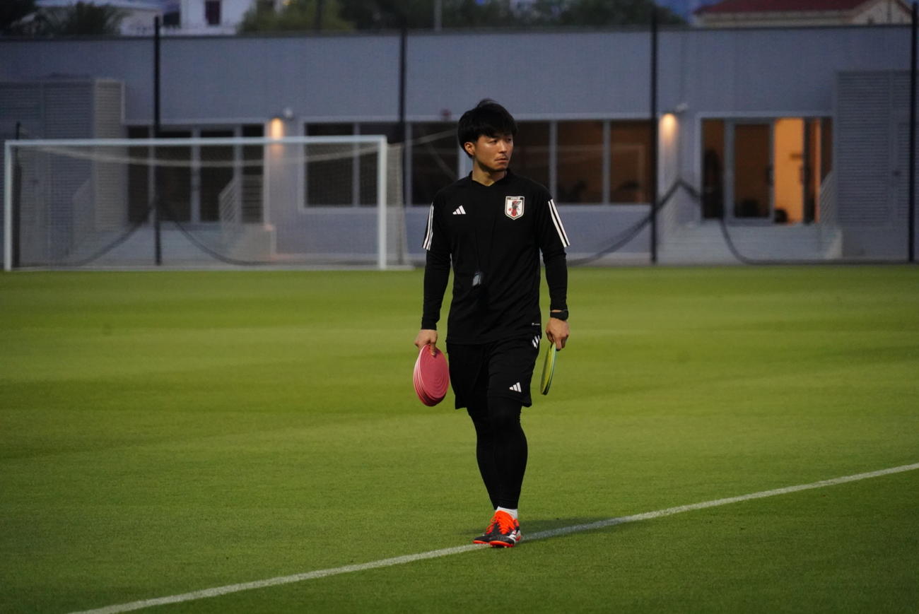U－22日本代表のコーチに就任した越智滋之氏（撮影・佐藤成）