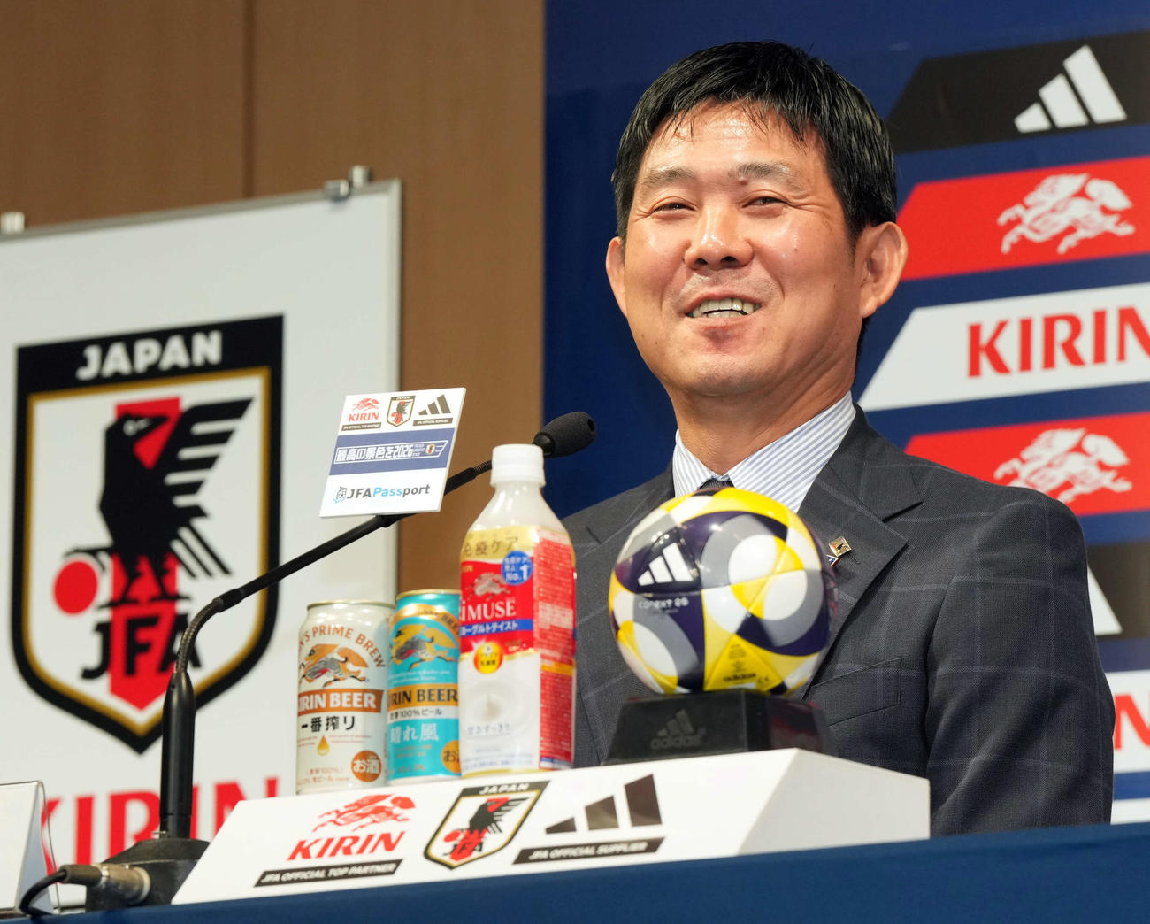 日本代表メンバー選出会見に登壇したサッカー日本代表森保監督（撮影・たえ見朱実）
