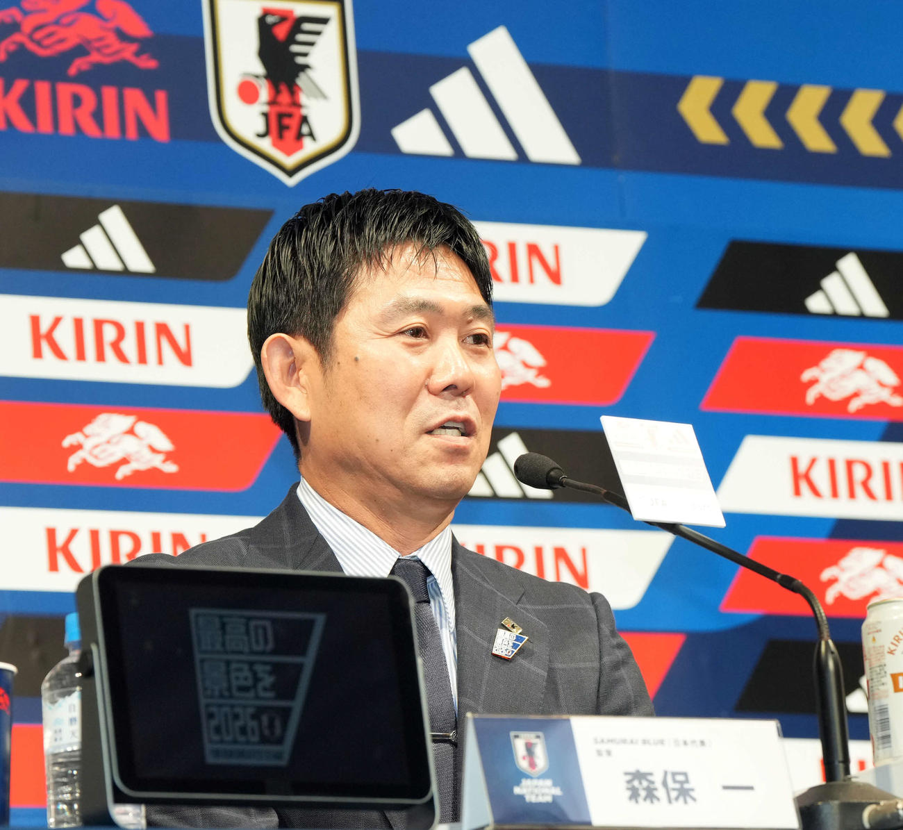 日本代表選出会見に登壇したサッカー日本代表森保監督（撮影・たえ見朱実）