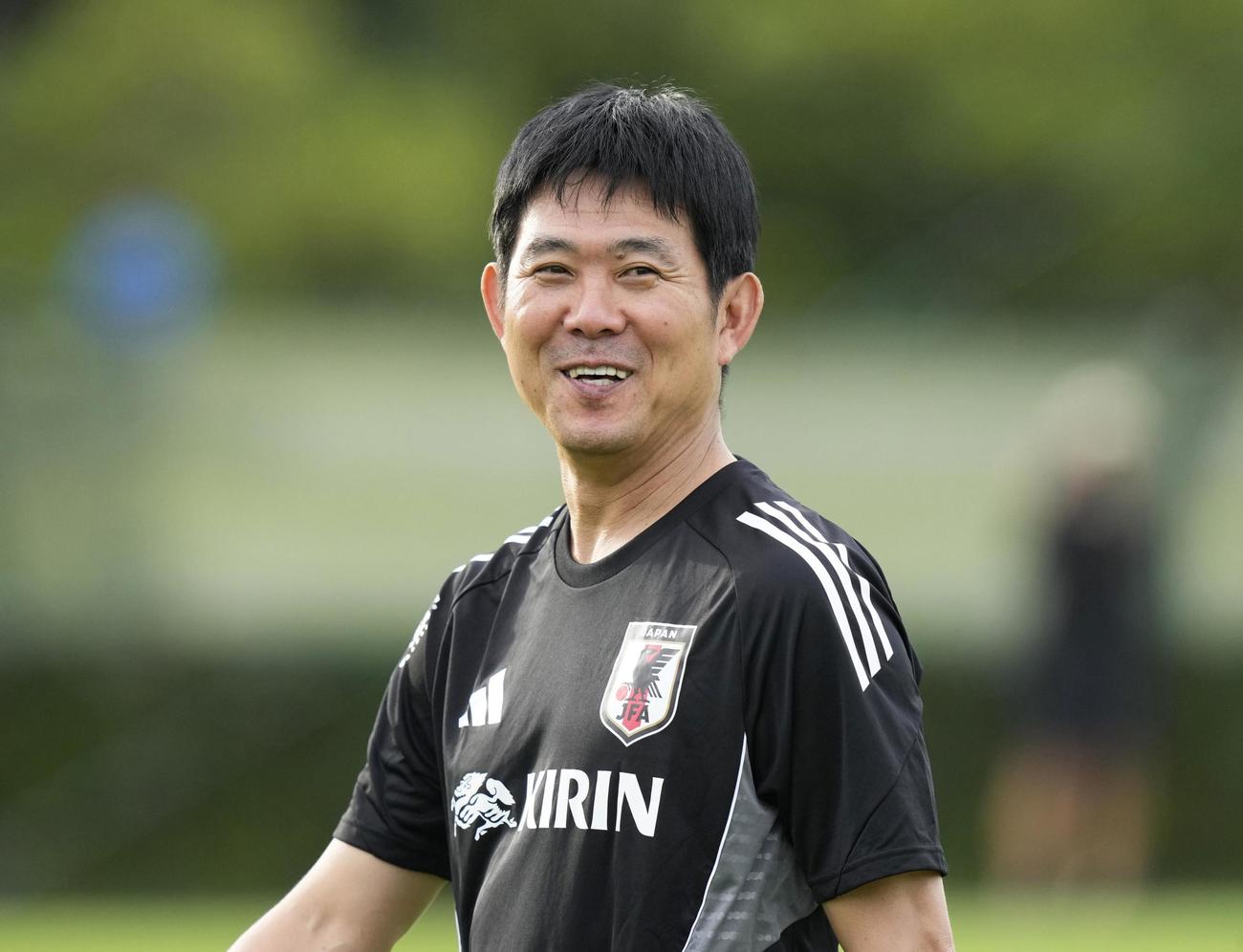 パラグアイ戦に向けた練習に臨む森保監督（共同）