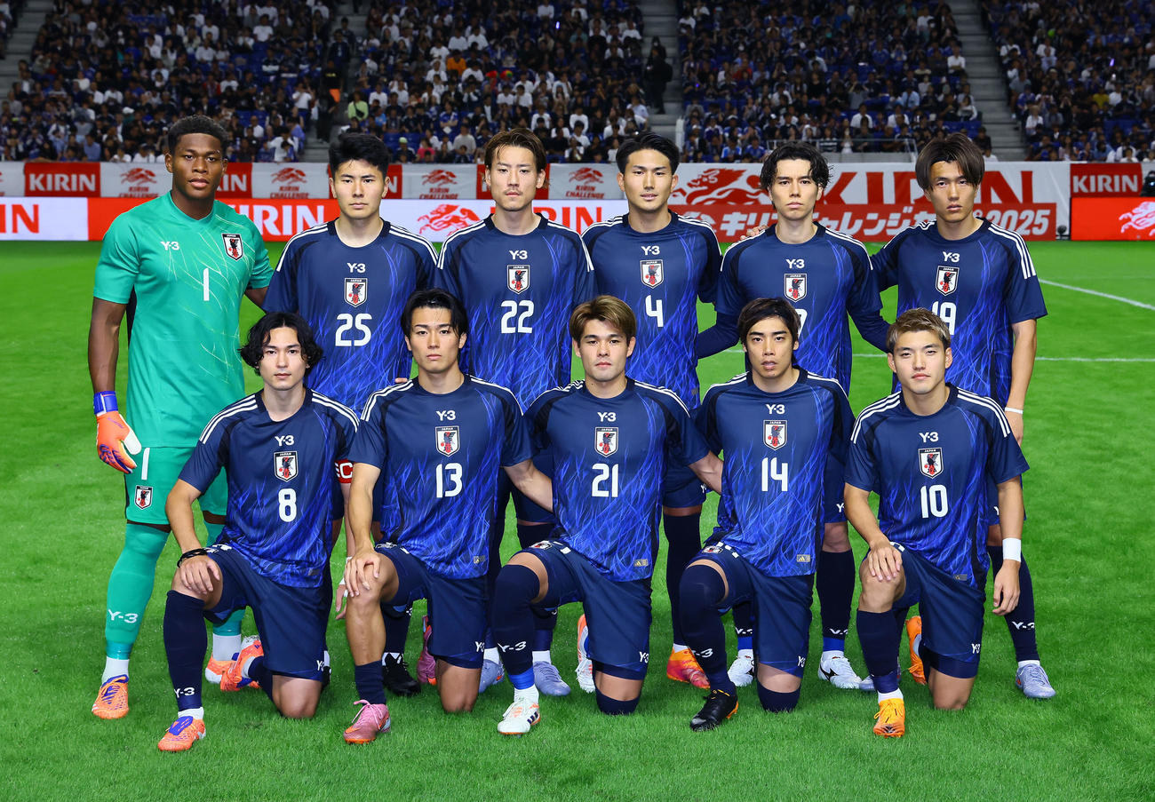 日本対パラグアイ　日本イレブン（撮影・藤尾明華）