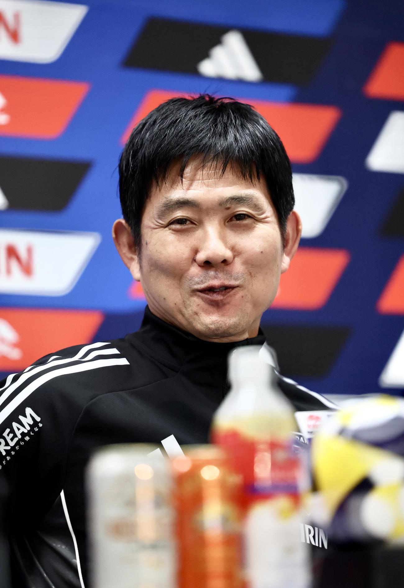 前日会見に臨む日本代表森保監督（撮影・河田真司）
