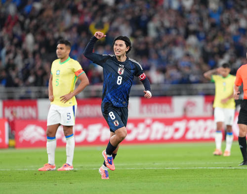 値引き中★超レア★ブラジル戦★ サッカー日本代表 アウェイ XL 日本代表】ブラジル戦初勝利！味スタに4万4920人…森保監督待望の“青