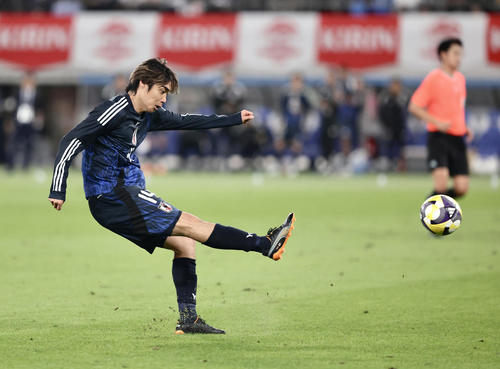 日本代表】伊東純也が試合後、検査で病院へ直行 昨季終盤は左足首を