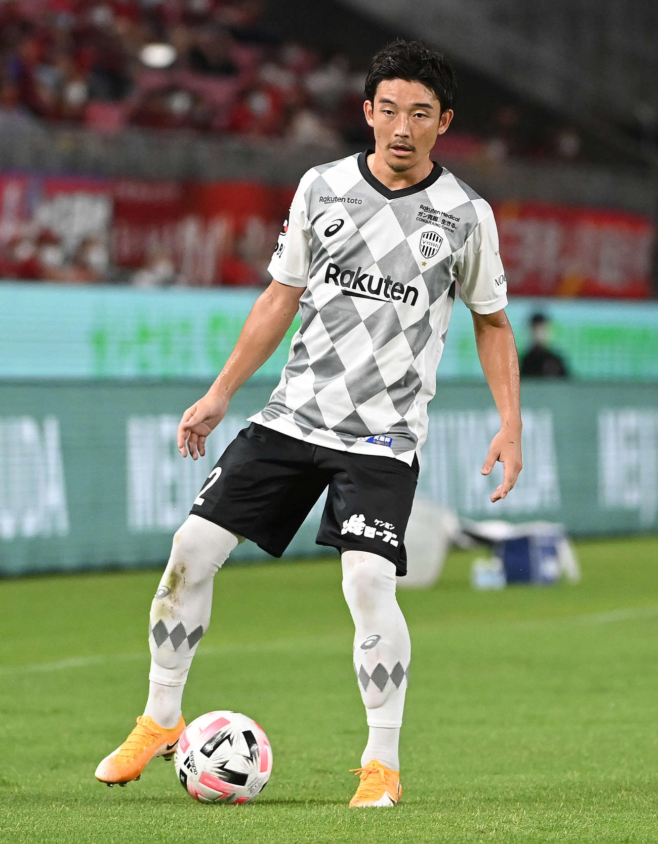 2020年8月16日、鹿島戦でプレーする神戸西大伍