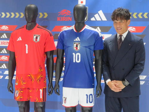 日本代表】新ユニお披露目 コンセプトは「水平線」11月14日ガーナ戦